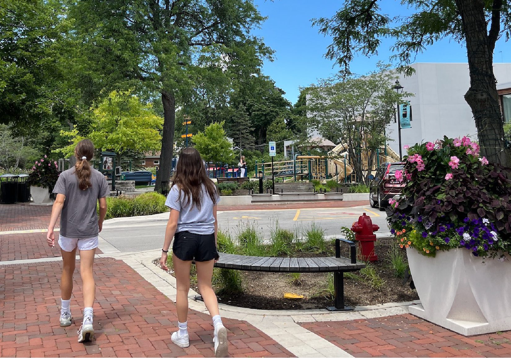 Glencoe’s Tudor Court Streetscape Improvements Awarded APWA ‘Public Works Project of the Year’ & ACEC ‘Engineering Excellence Award’